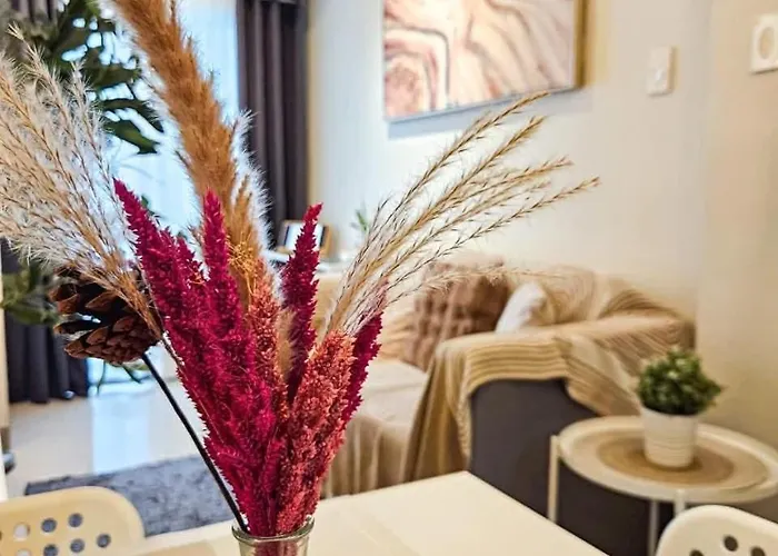 Haven Apartment *